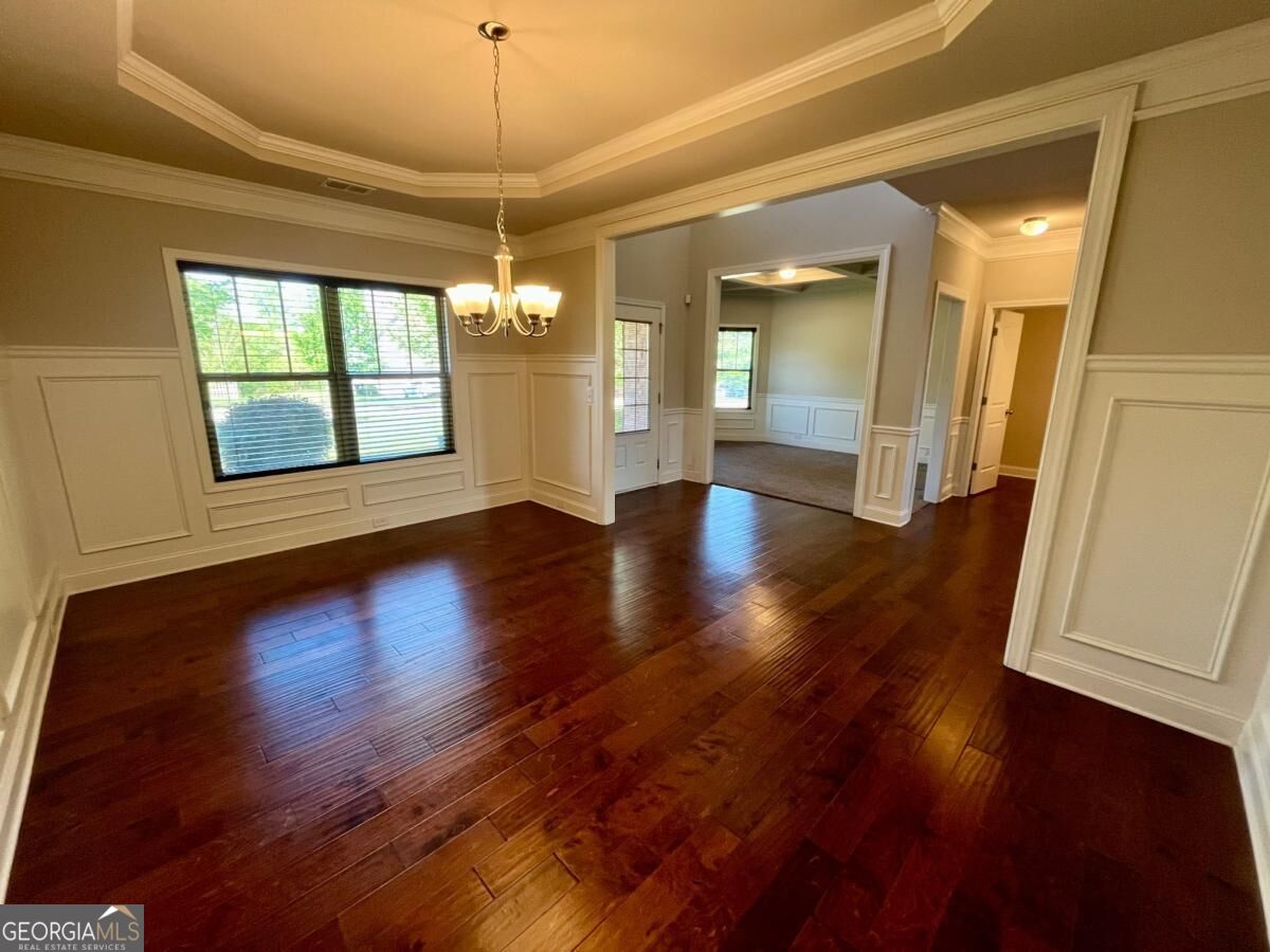 9081 Dawes Crossing Property Photo 9