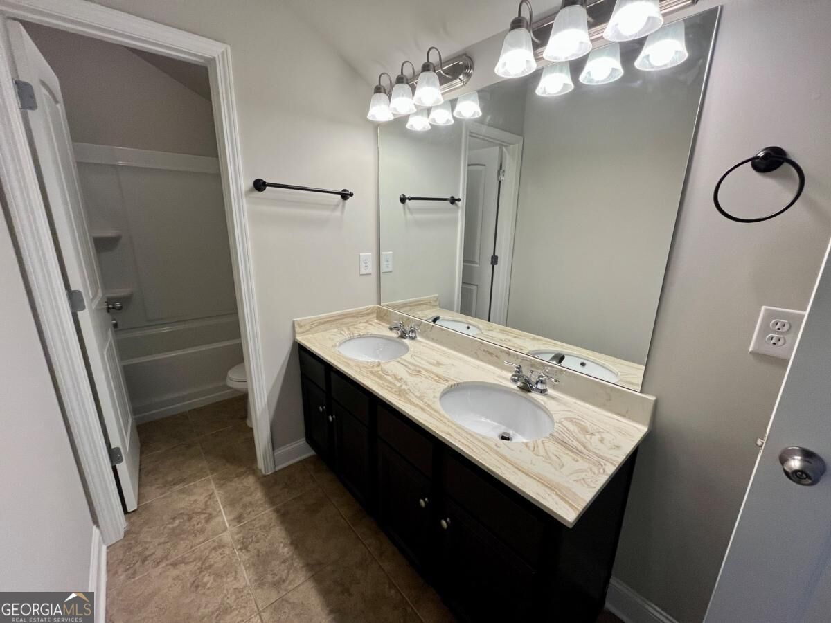 9081 Dawes Crossing Property Photo 42