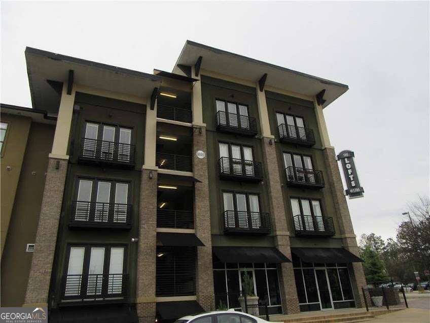 5300 Peachtree Road # 3401 Property Photo 1