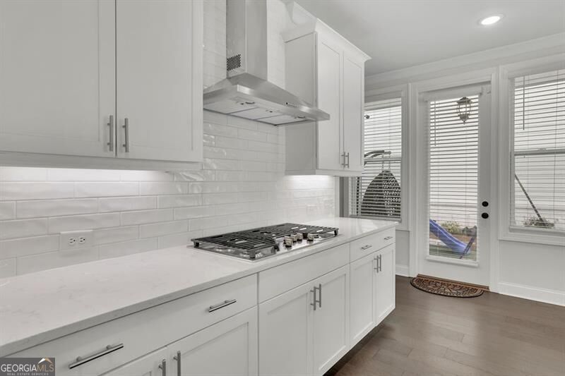 1070 Poppy Pointe Property Photo 9