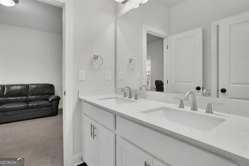 1070 Poppy Pointe Property Photo 24