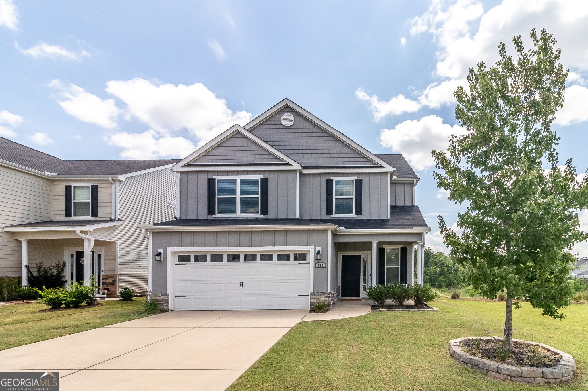 115 Dublin Loop Property Photo 2