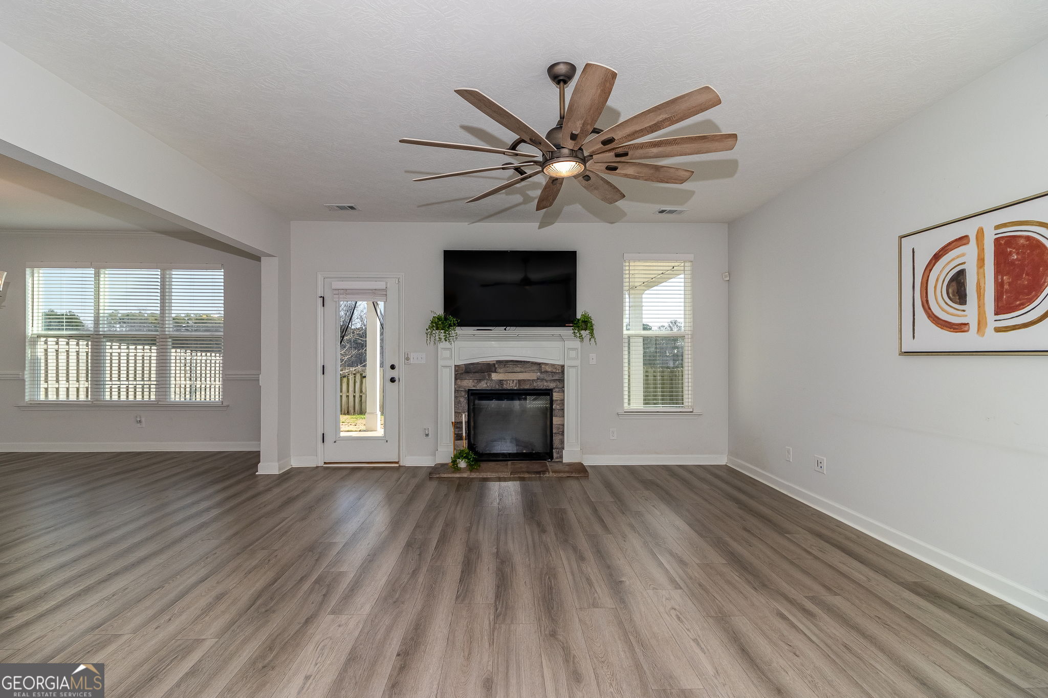 115 Dublin Loop Property Photo 7