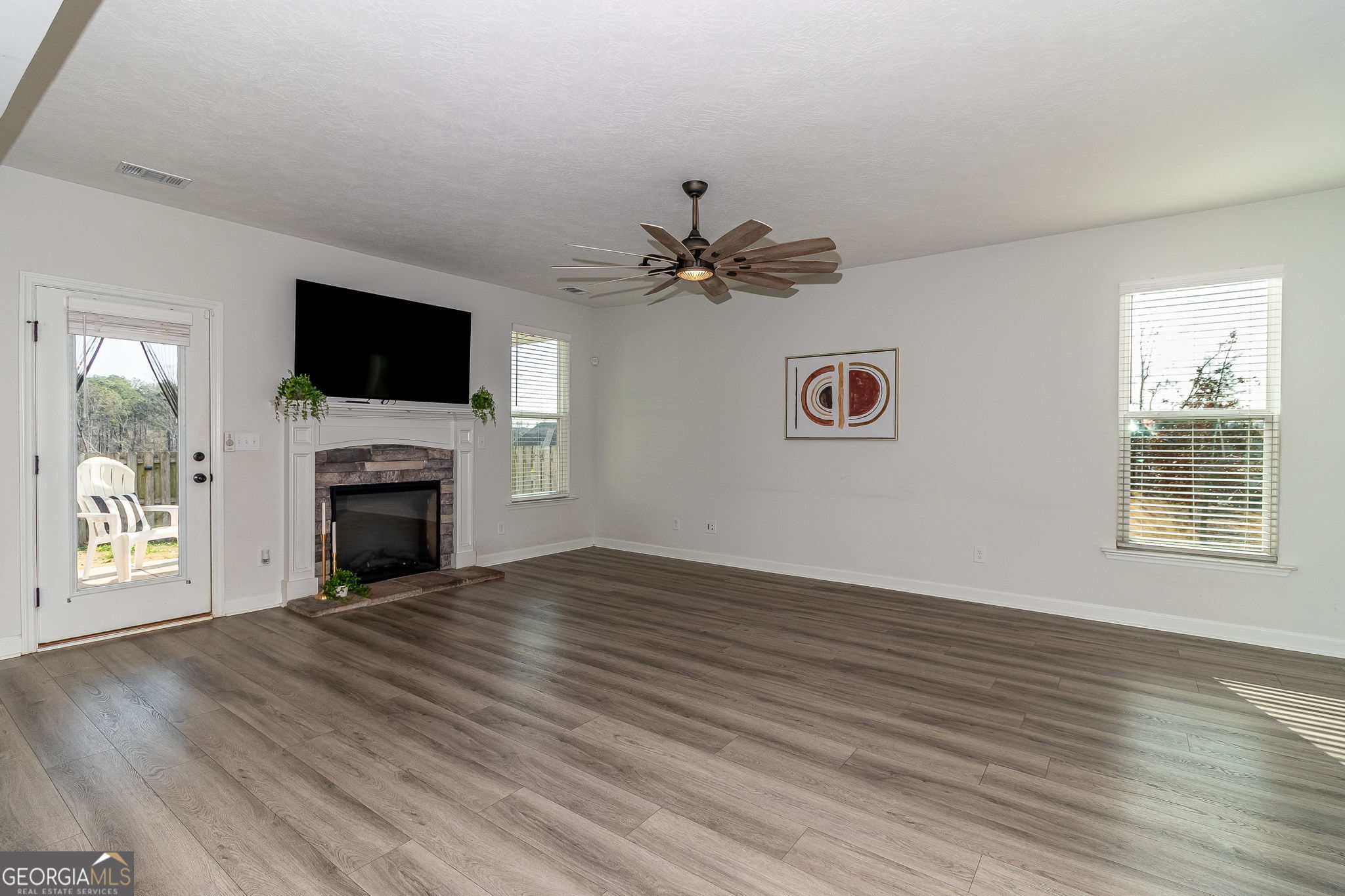 115 Dublin Loop Property Photo 10