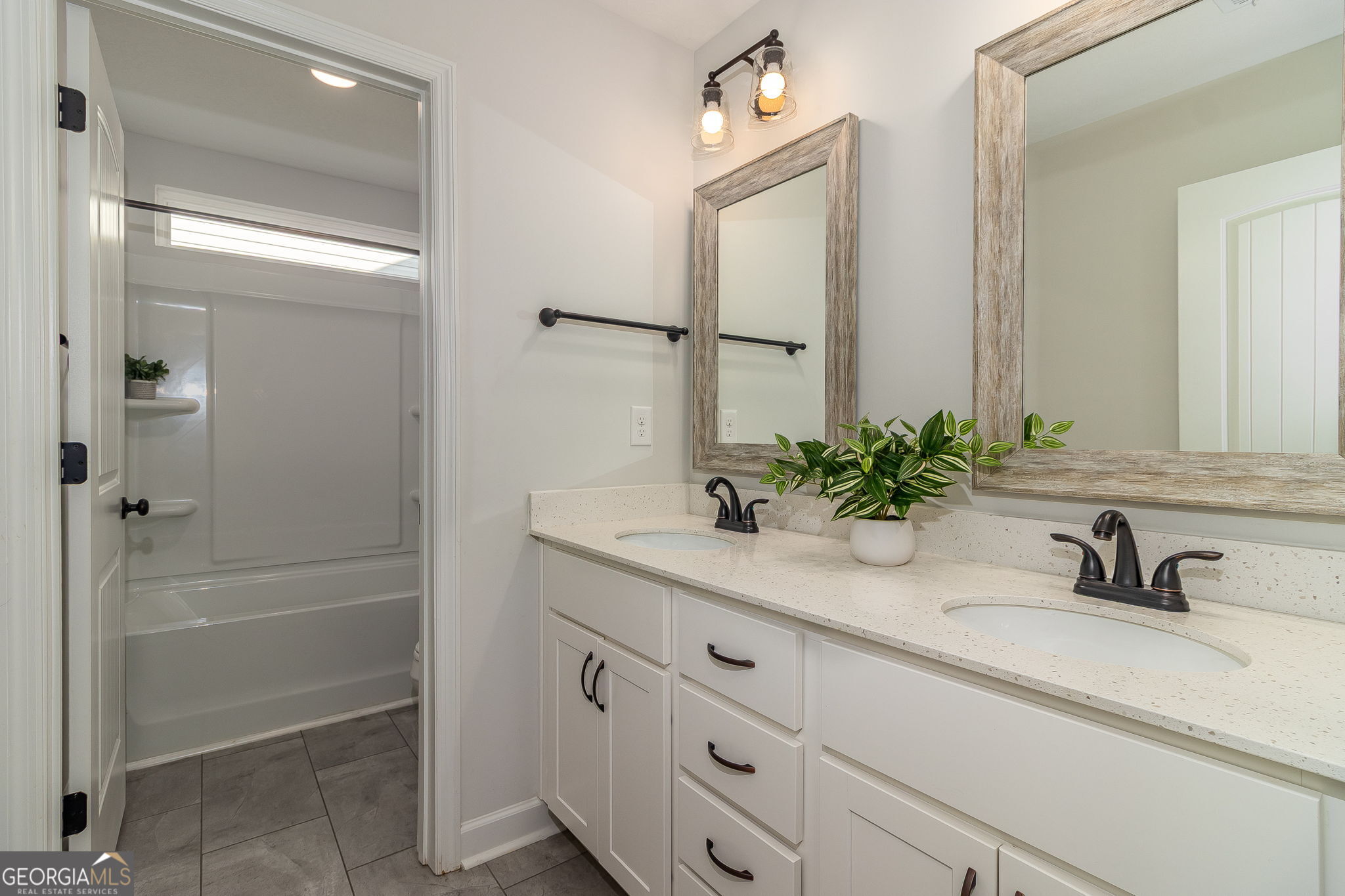 115 Dublin Loop Property Photo 41