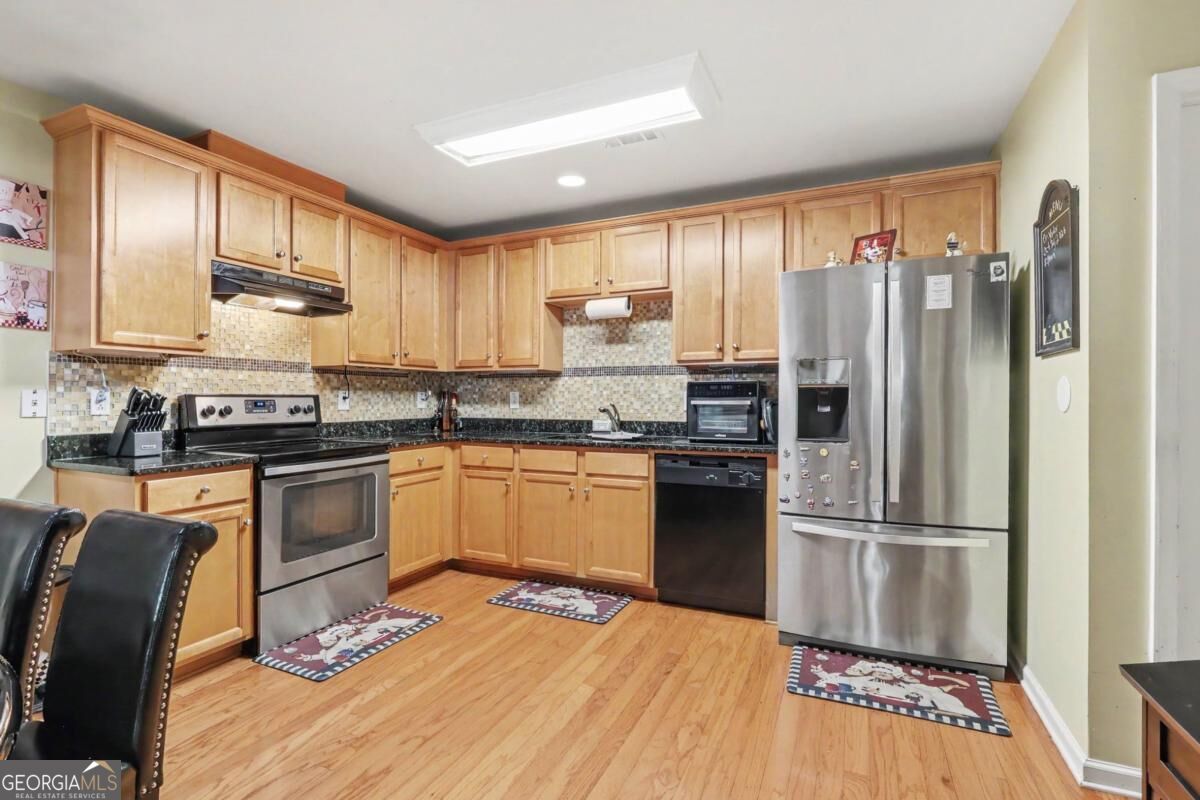 8001 Gossamer Drive Property Photo 12