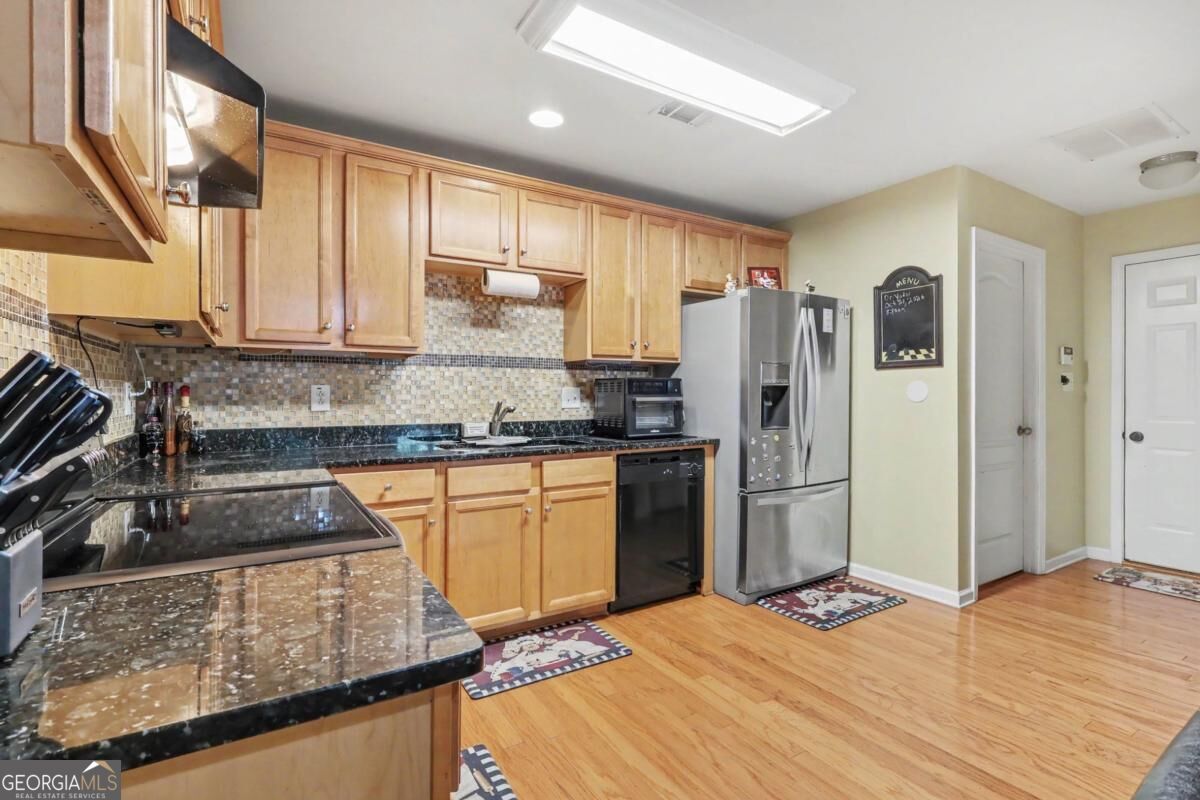 8001 Gossamer Drive Property Photo 13