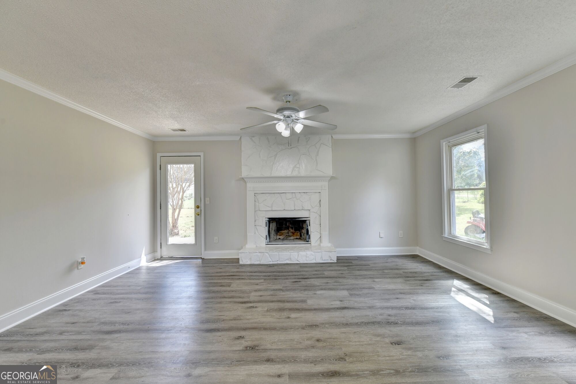 2725 Milton Bryan Drive Property Photo 4