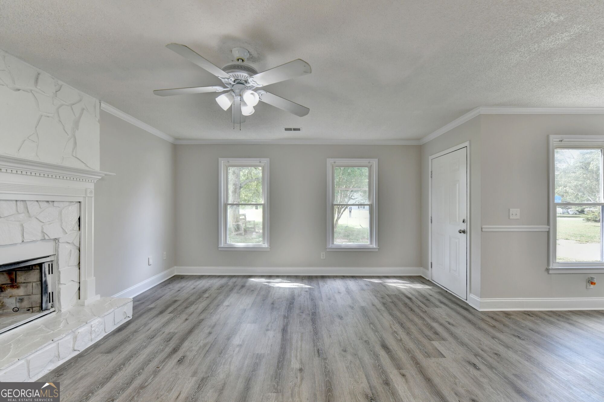 2725 Milton Bryan Drive Property Photo 7