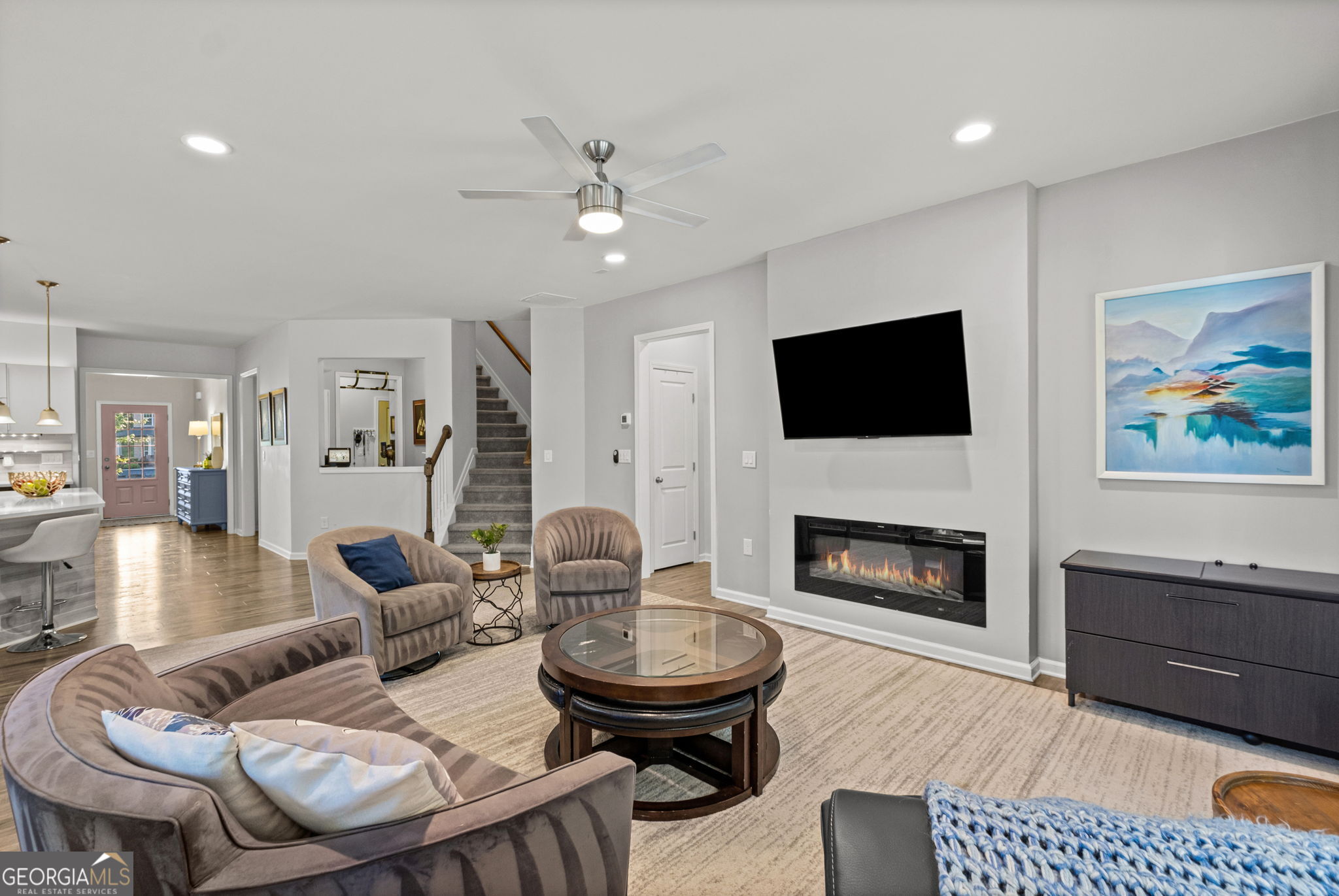 472 Greyfield Drive Property Photo 12