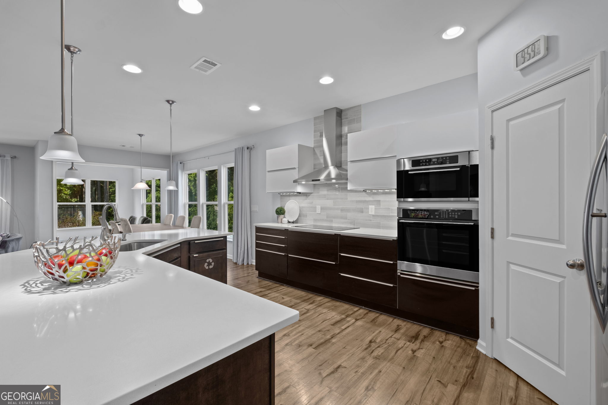 472 Greyfield Drive Property Photo 16