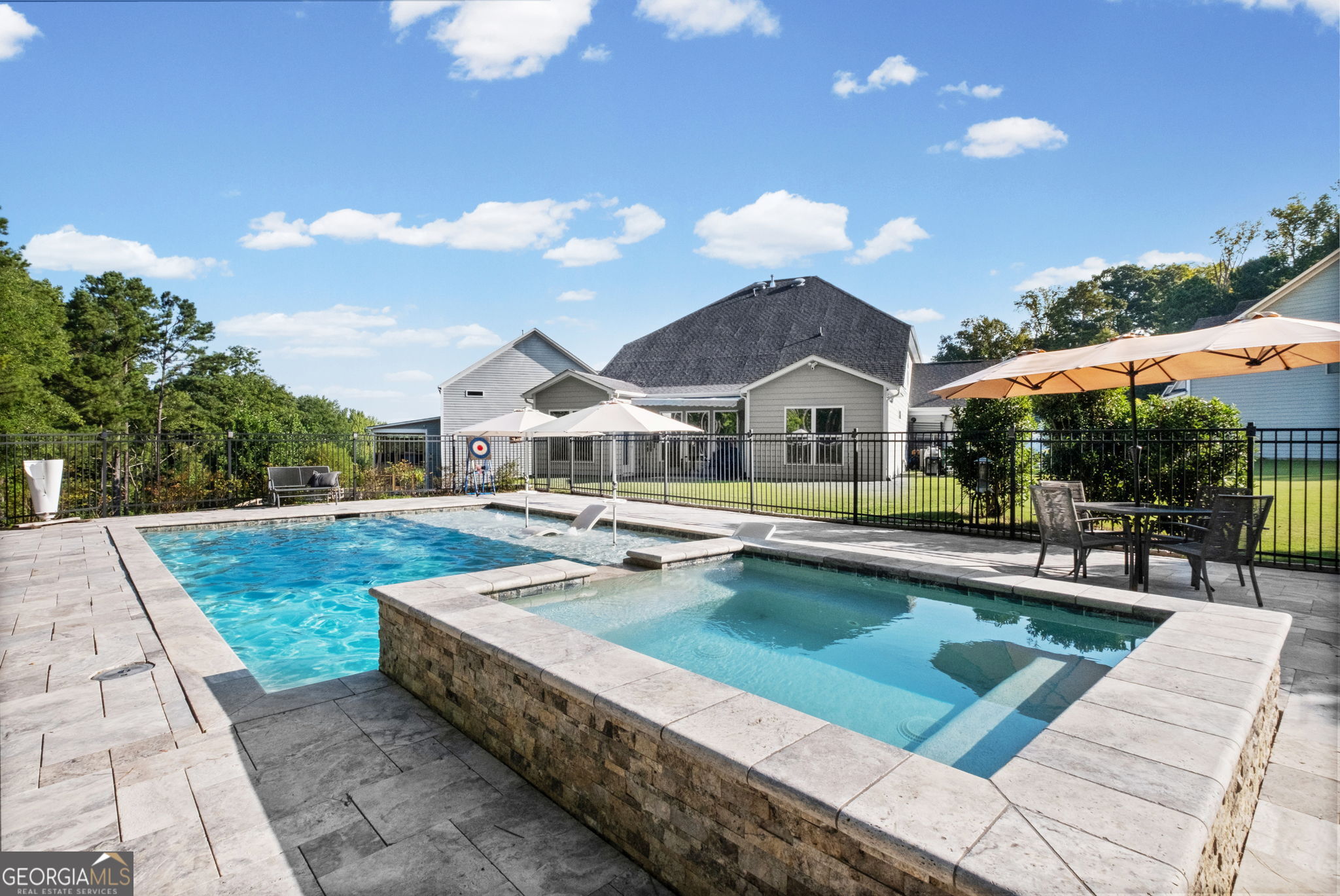 472 Greyfield Drive Property Photo 40