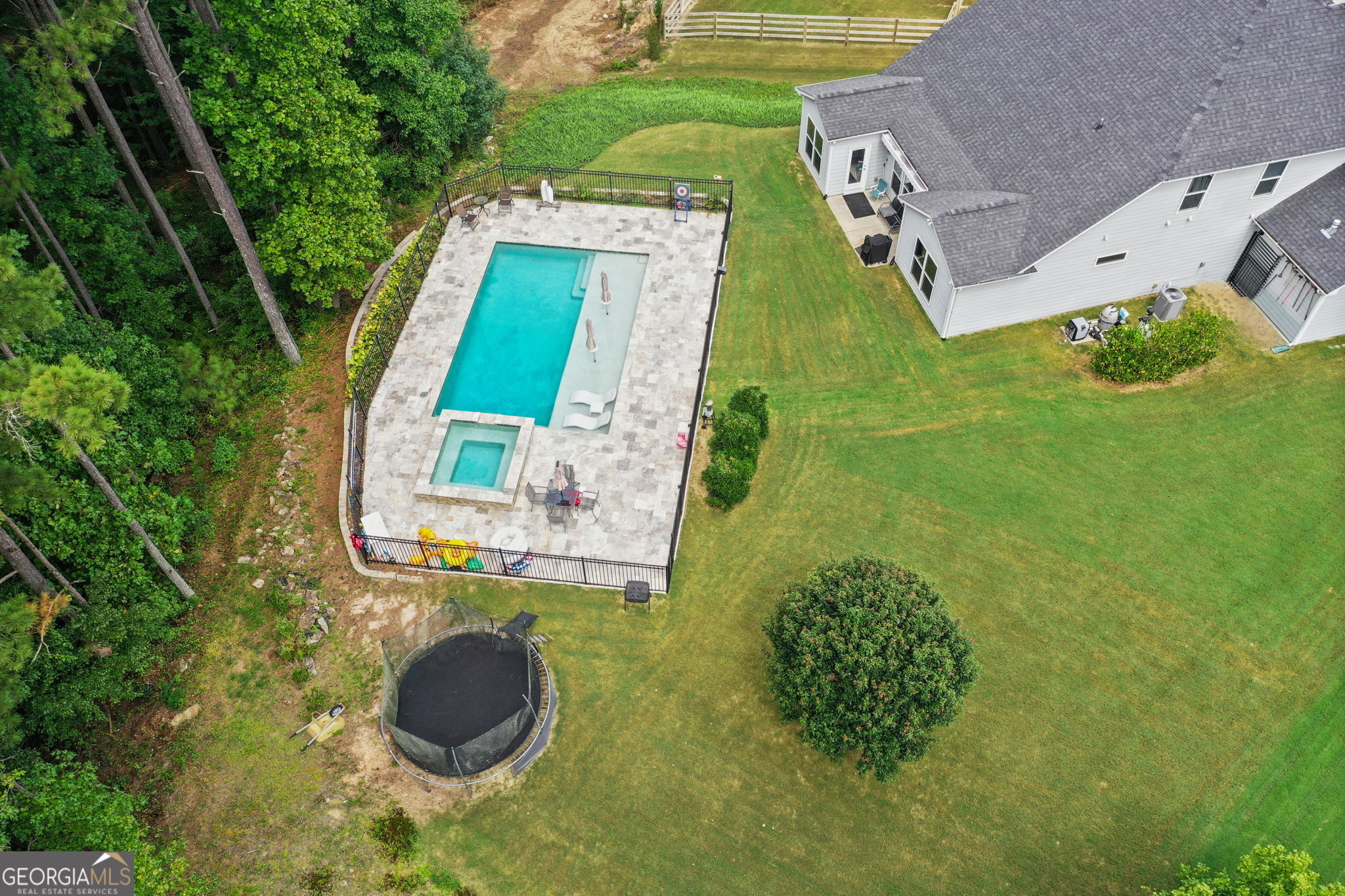 472 Greyfield Drive Property Photo 46
