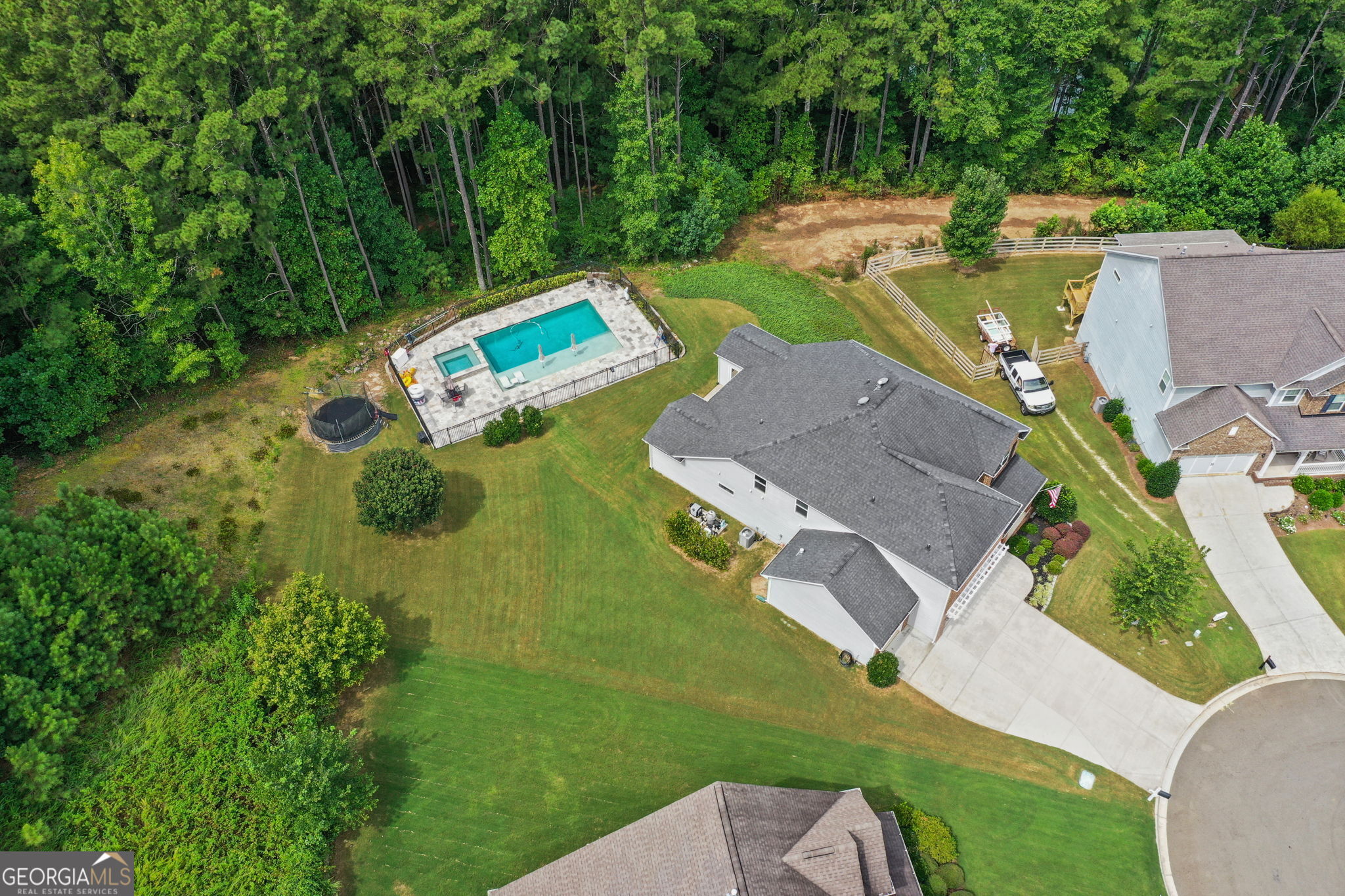 472 Greyfield Drive Property Photo 49