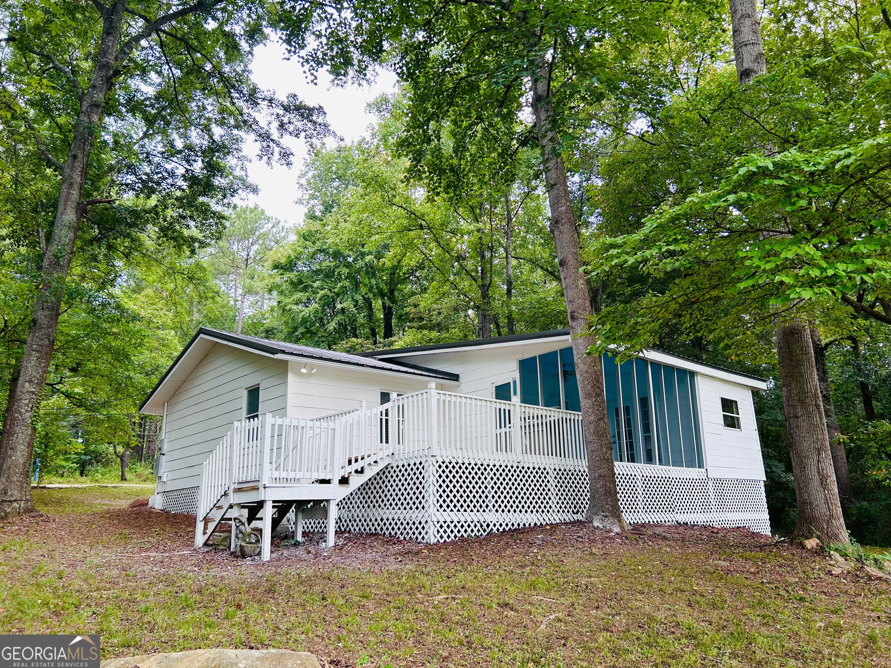 122 Flat Rock Rd Property Photo 1