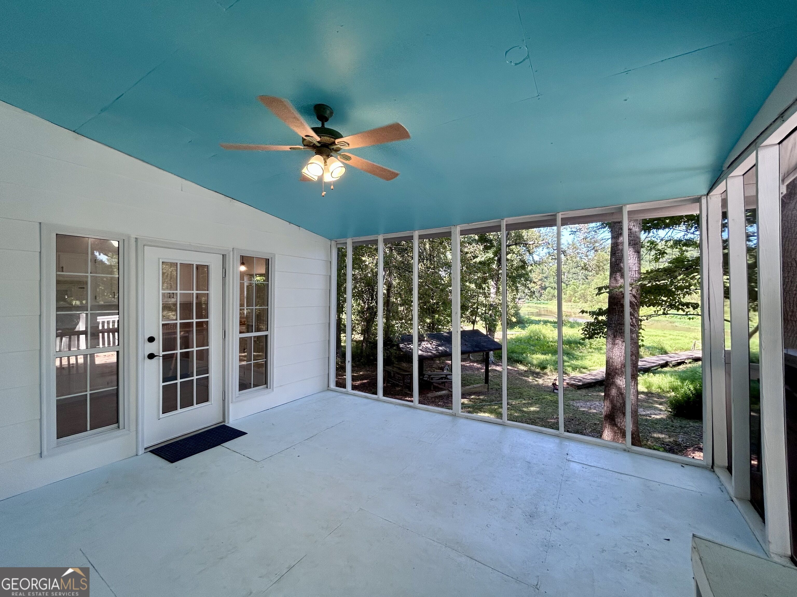 122 Flat Rock Rd Property Photo 24