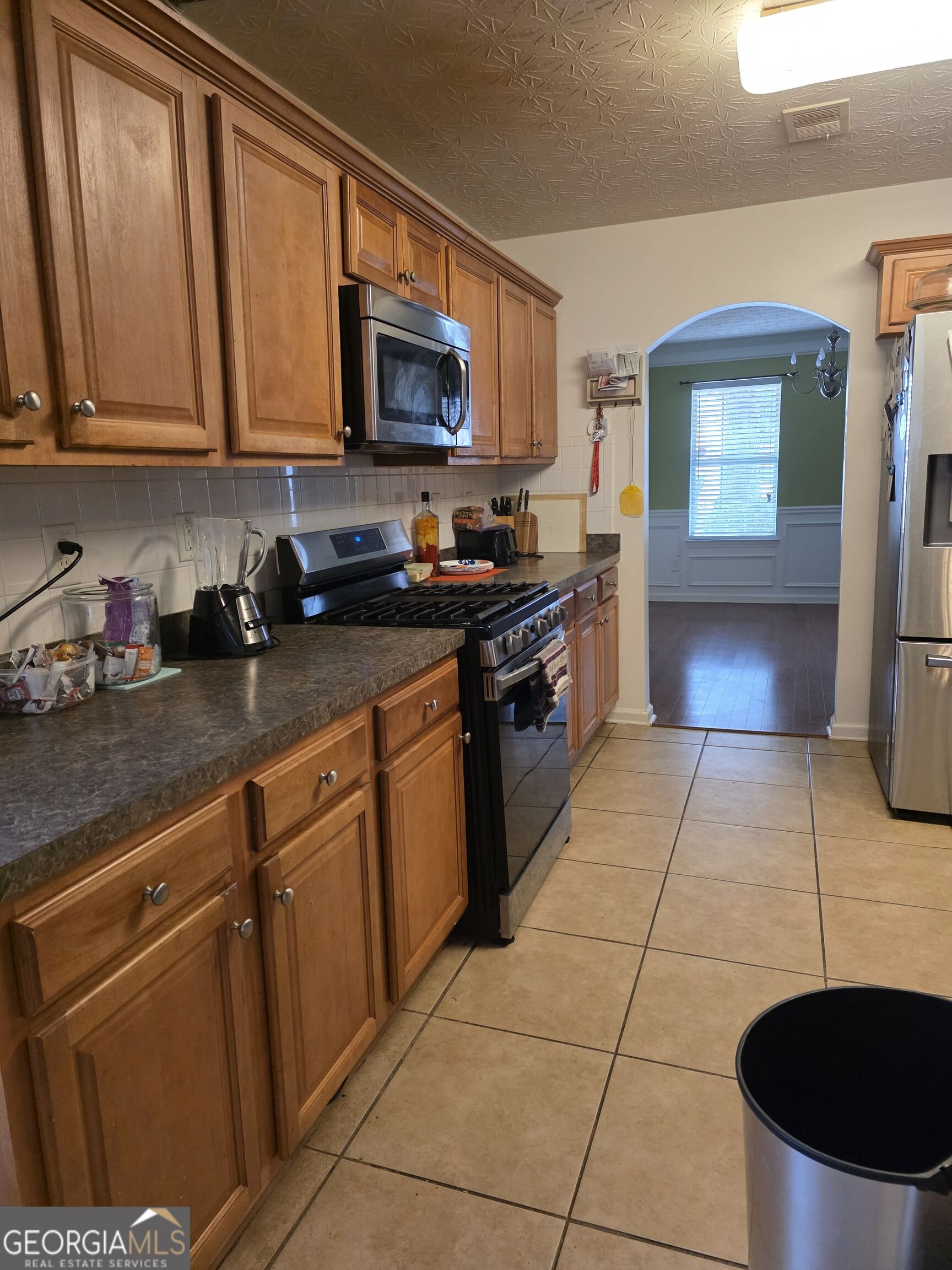 37 Virginia Avenue Property Photo 6