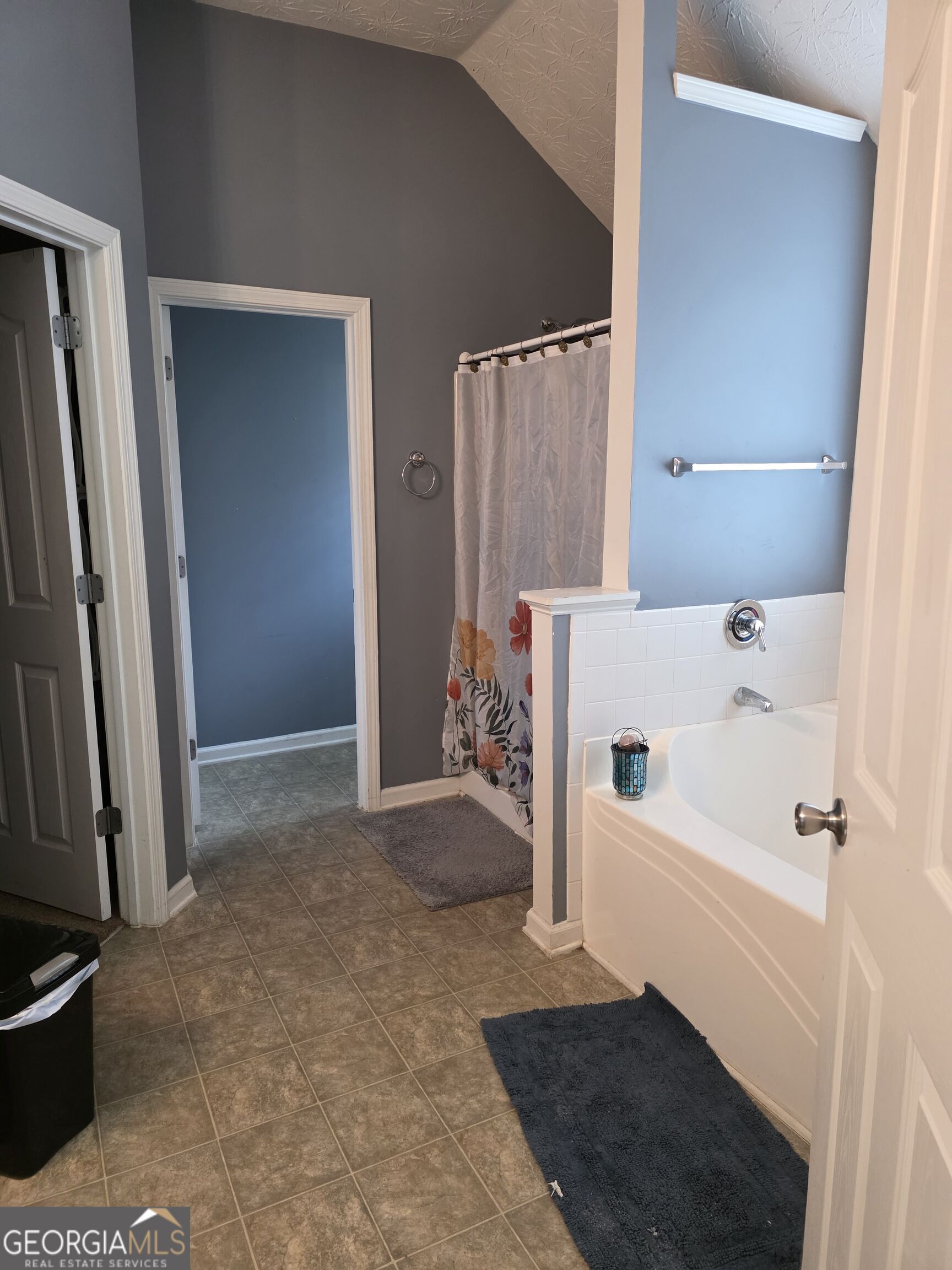 37 Virginia Avenue Property Photo 20