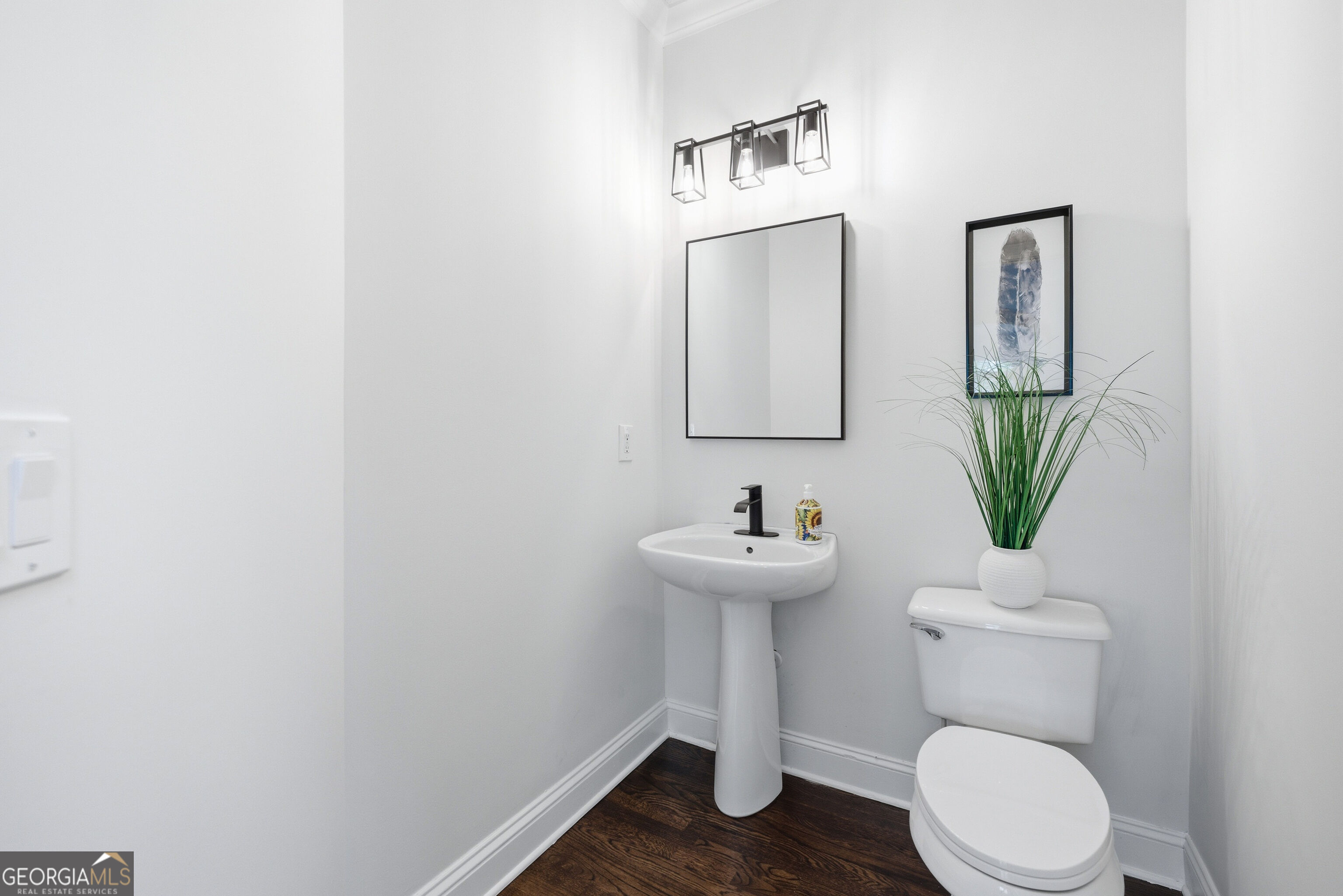 166 Windrift Drive Property Photo 10