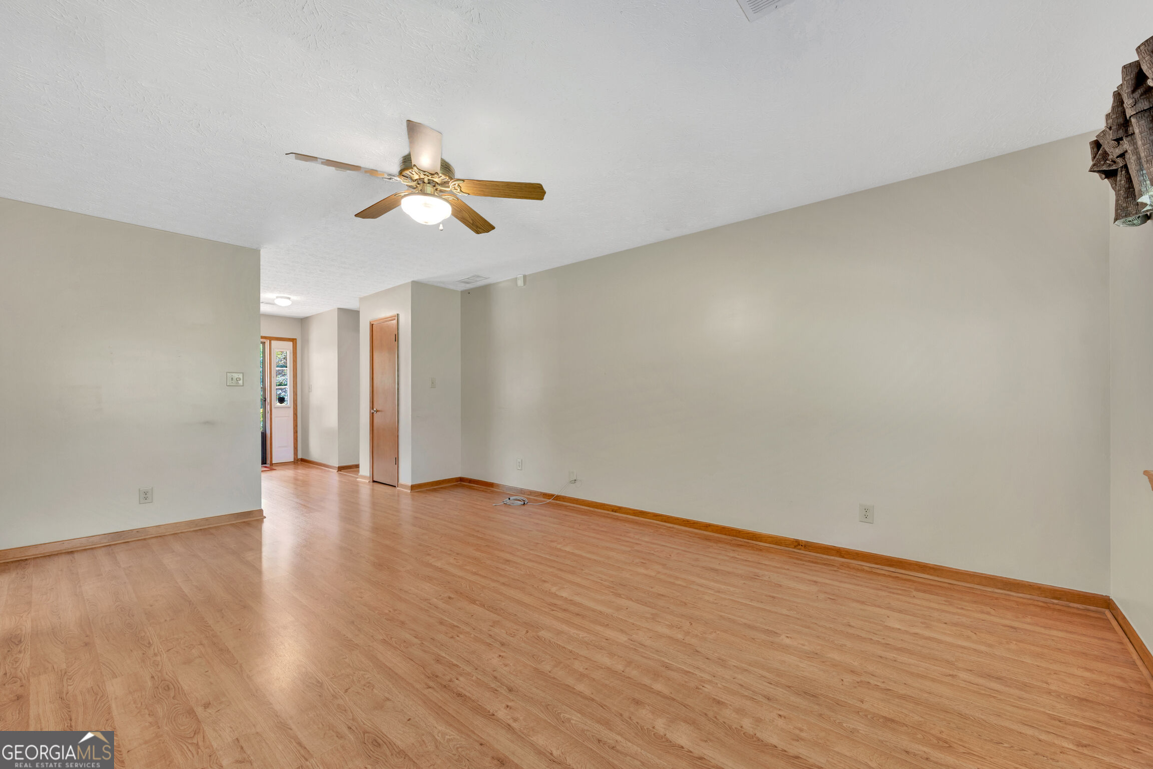 234 Glad Dale Drive Se Property Photo 8