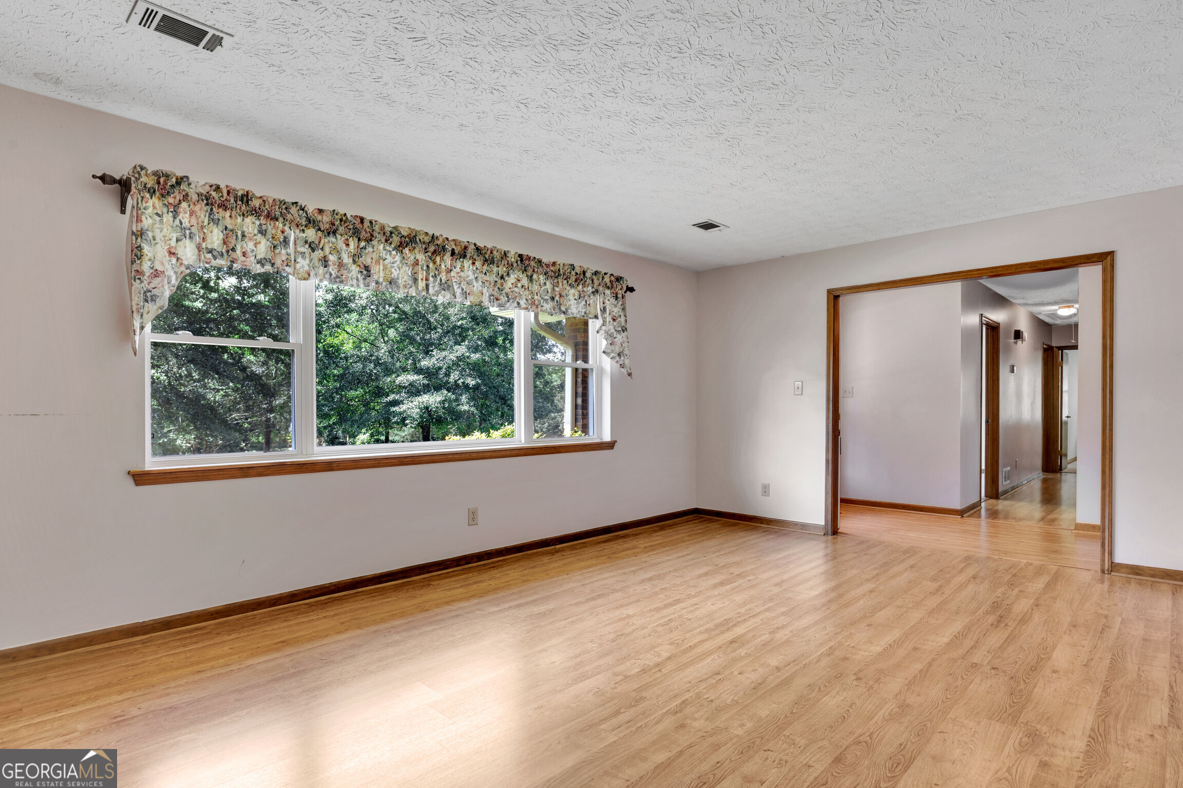 234 Glad Dale Drive Se Property Photo 11