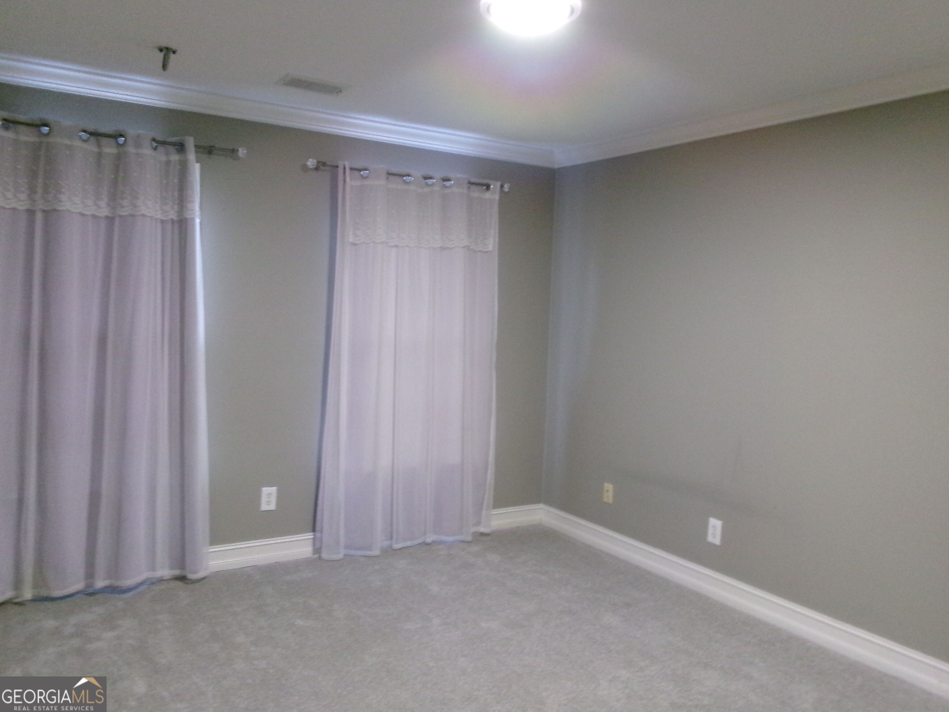 910 Woodward Park Drive Property Photo 17