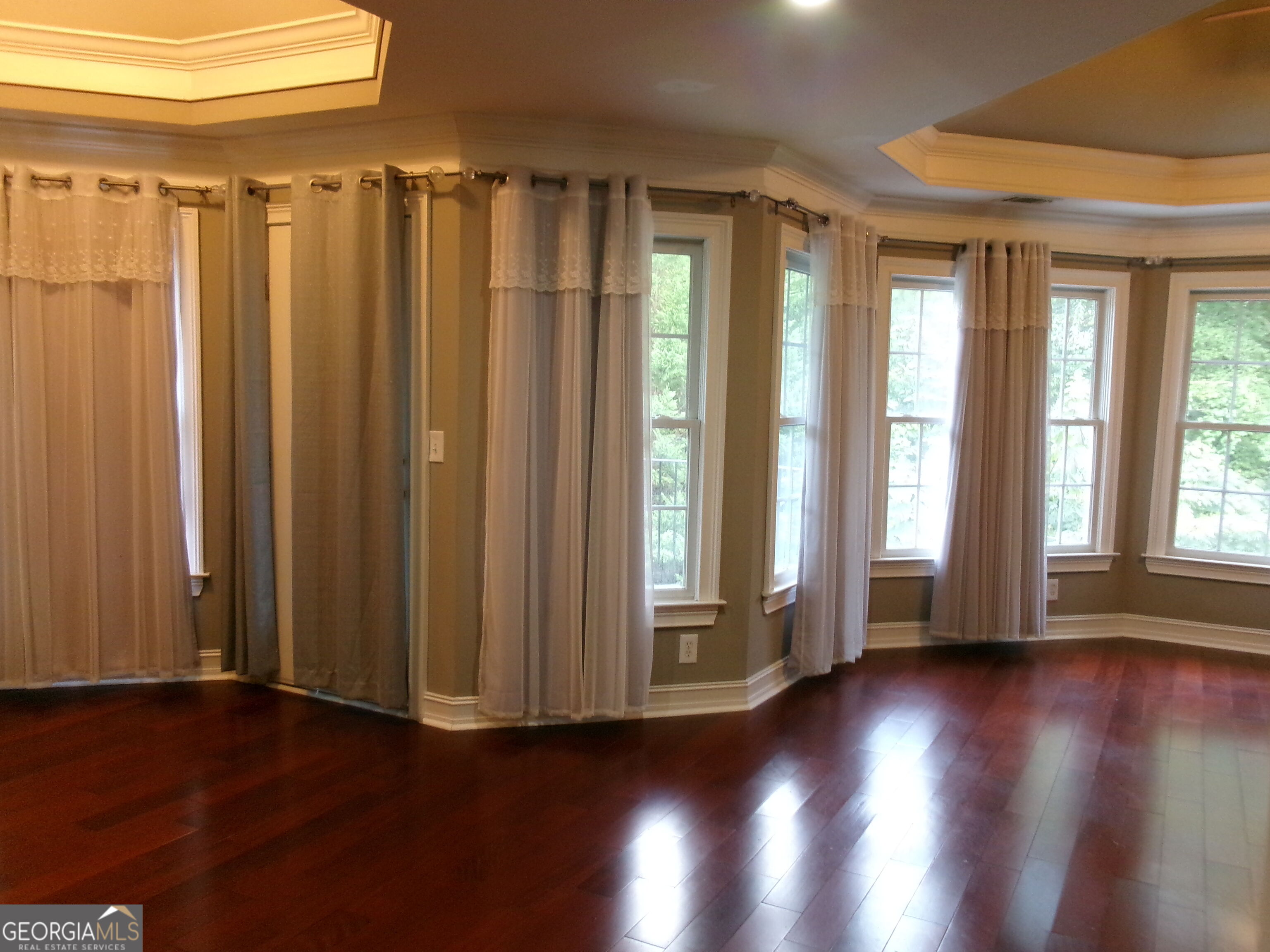 910 Woodward Park Drive Property Photo 18