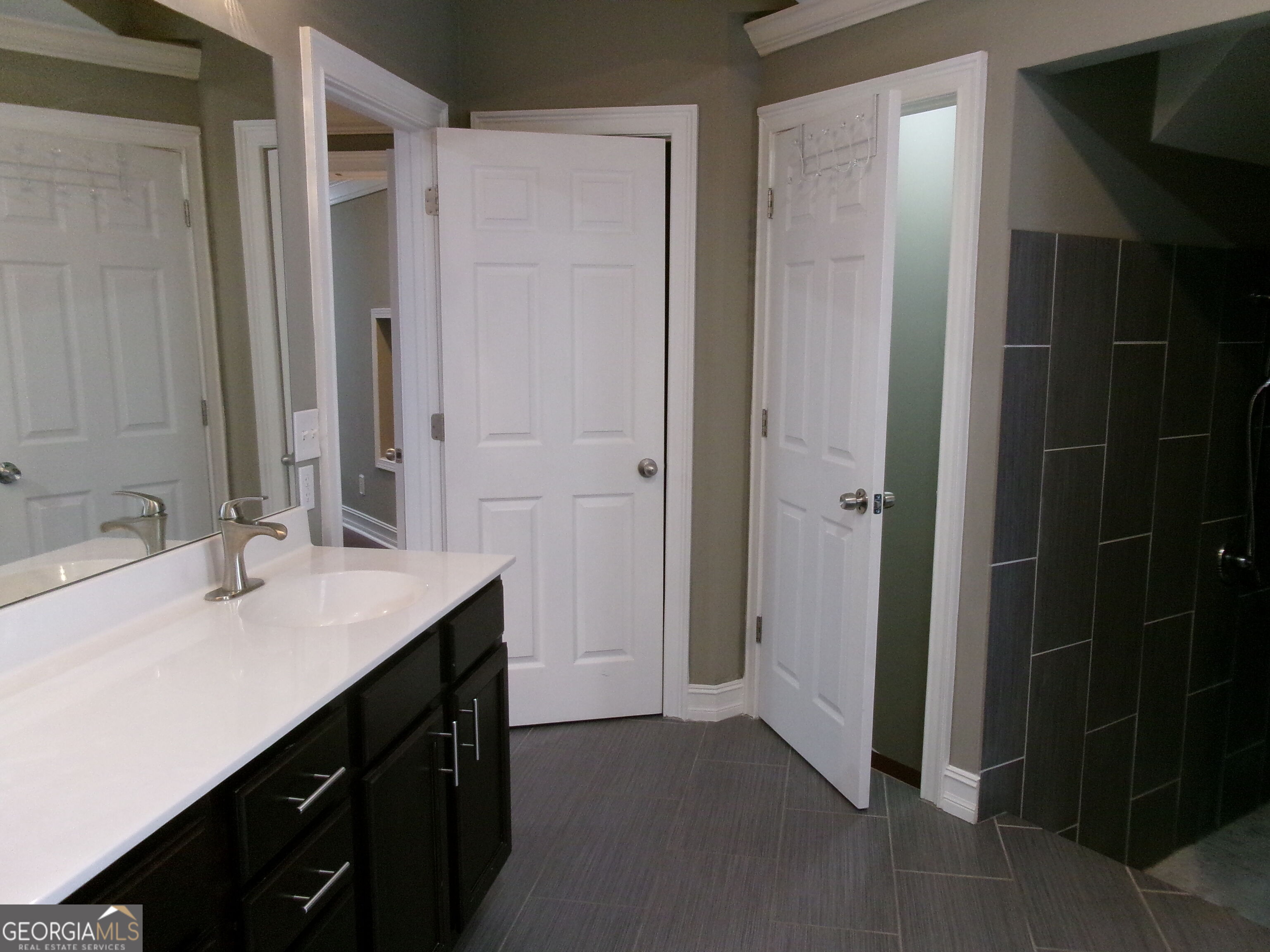 910 Woodward Park Drive Property Photo 34