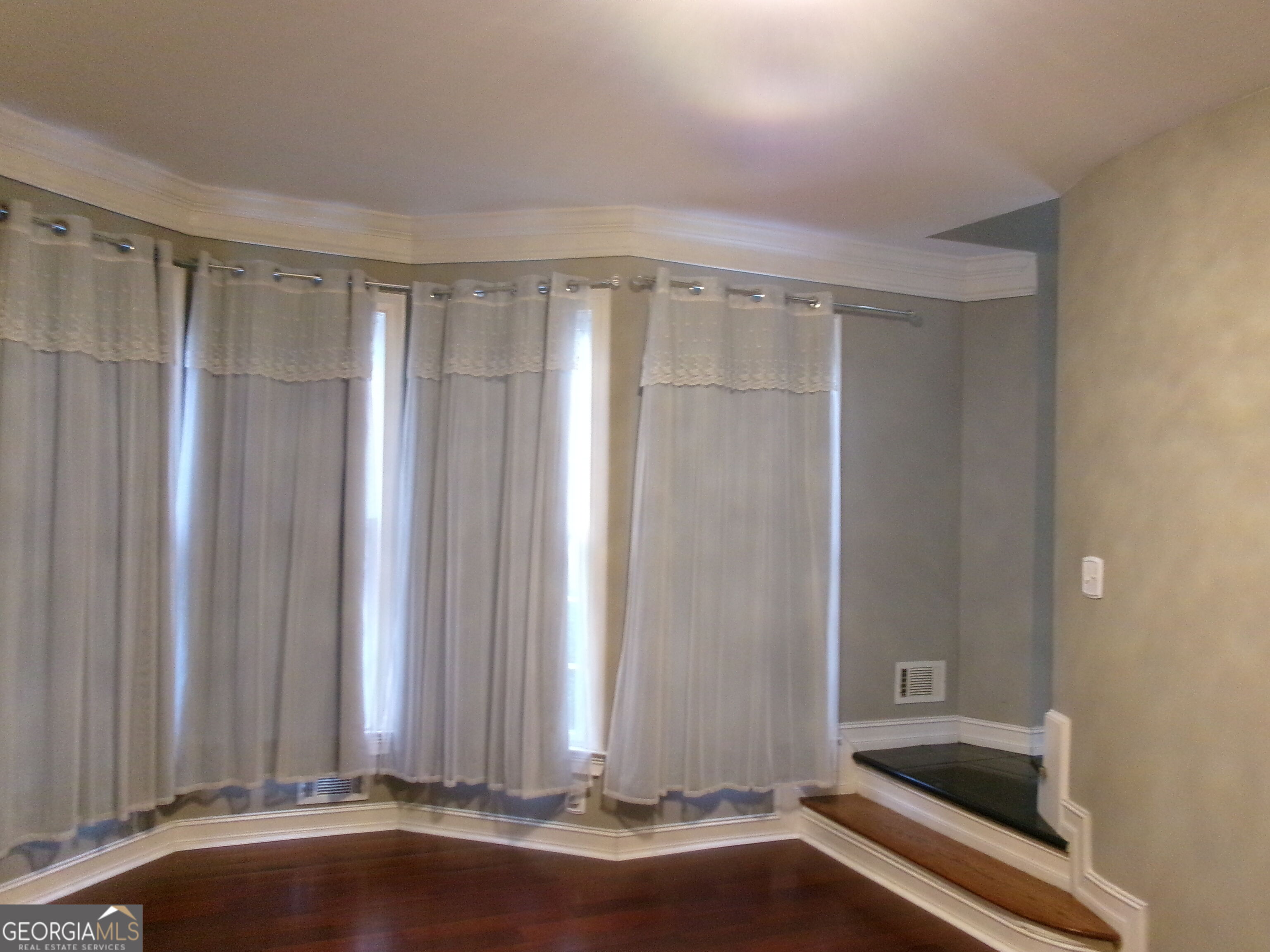 910 Woodward Park Drive Property Photo 42