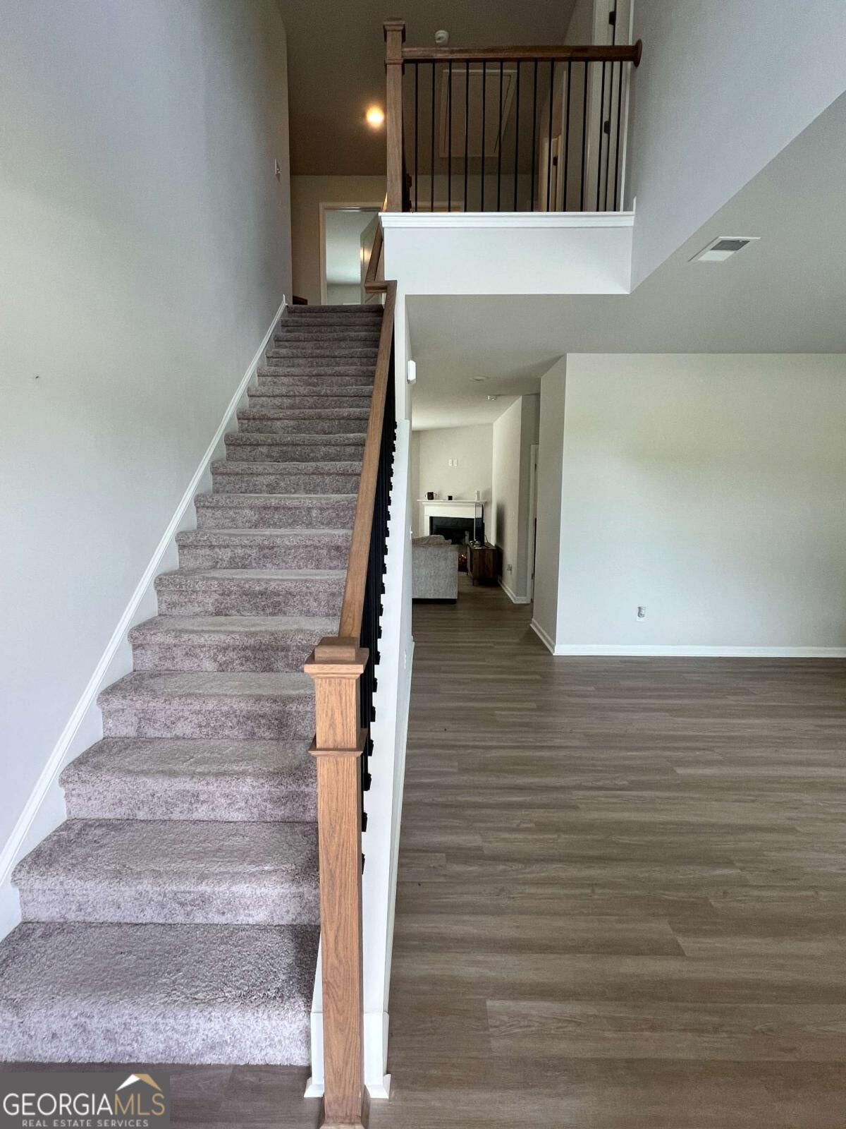109 Cedar Wood Trace Property Photo 4