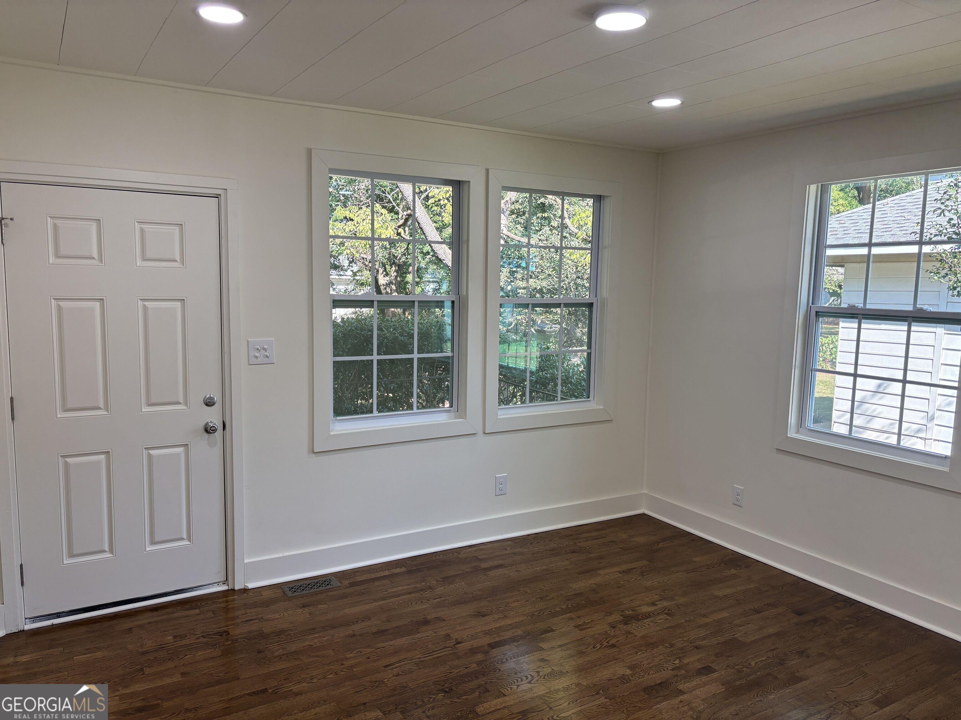 8 Akron Street Property Photo 9