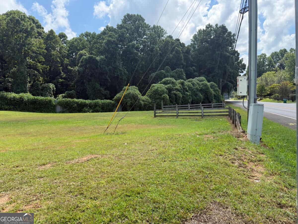 2170 Talking Rock Road Property Photo 4