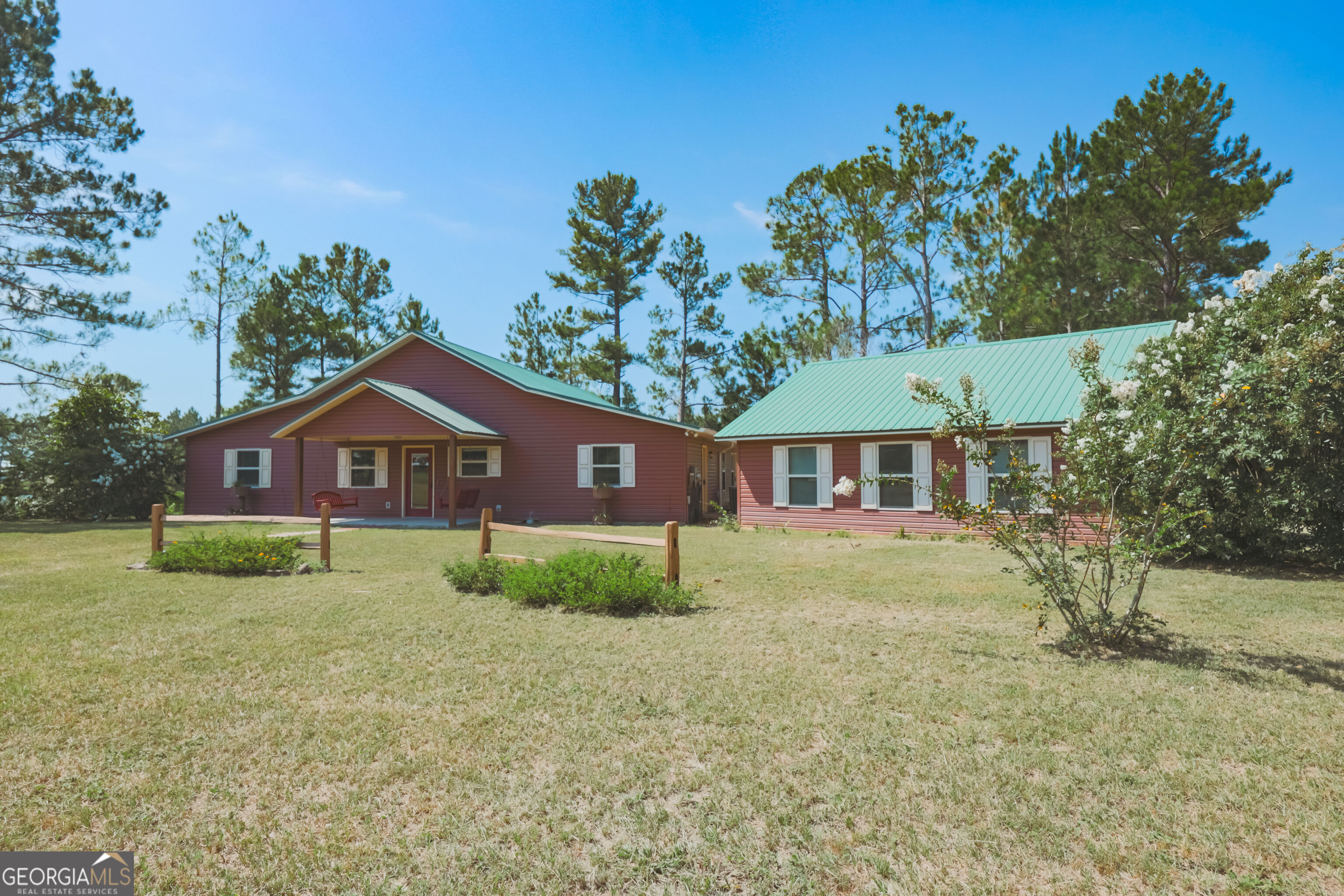 3733 Oak Hill Road Property Photo 1