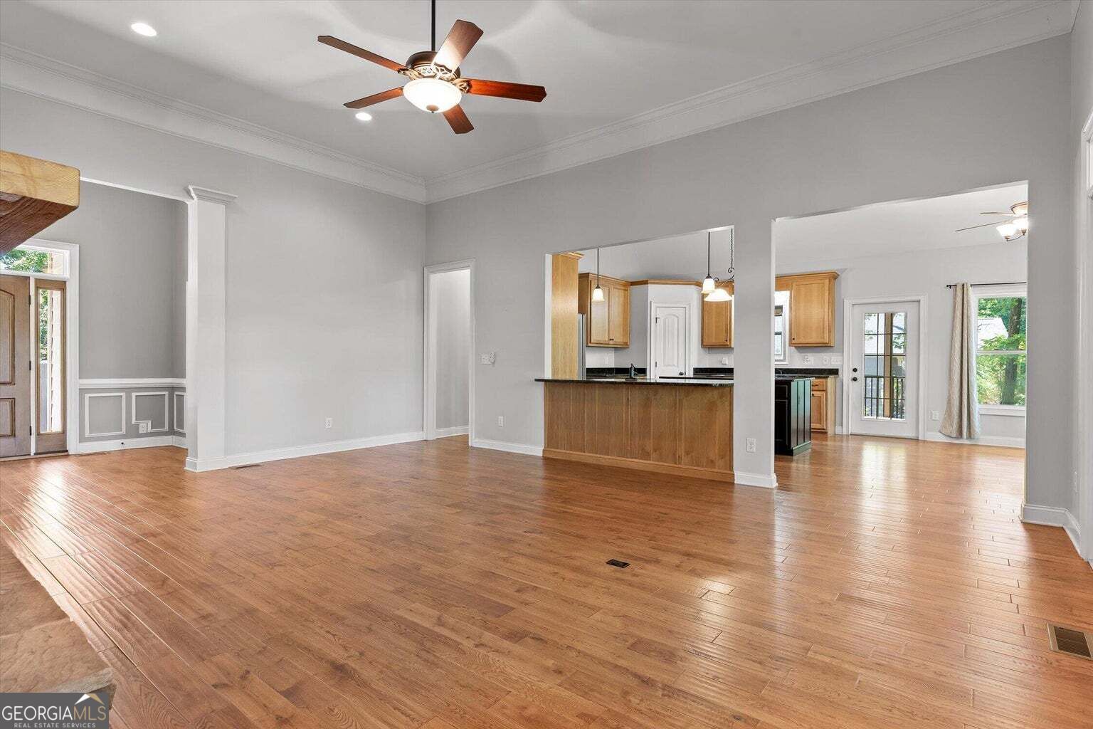 678 Cherokee Lake Drive Property Photo 7