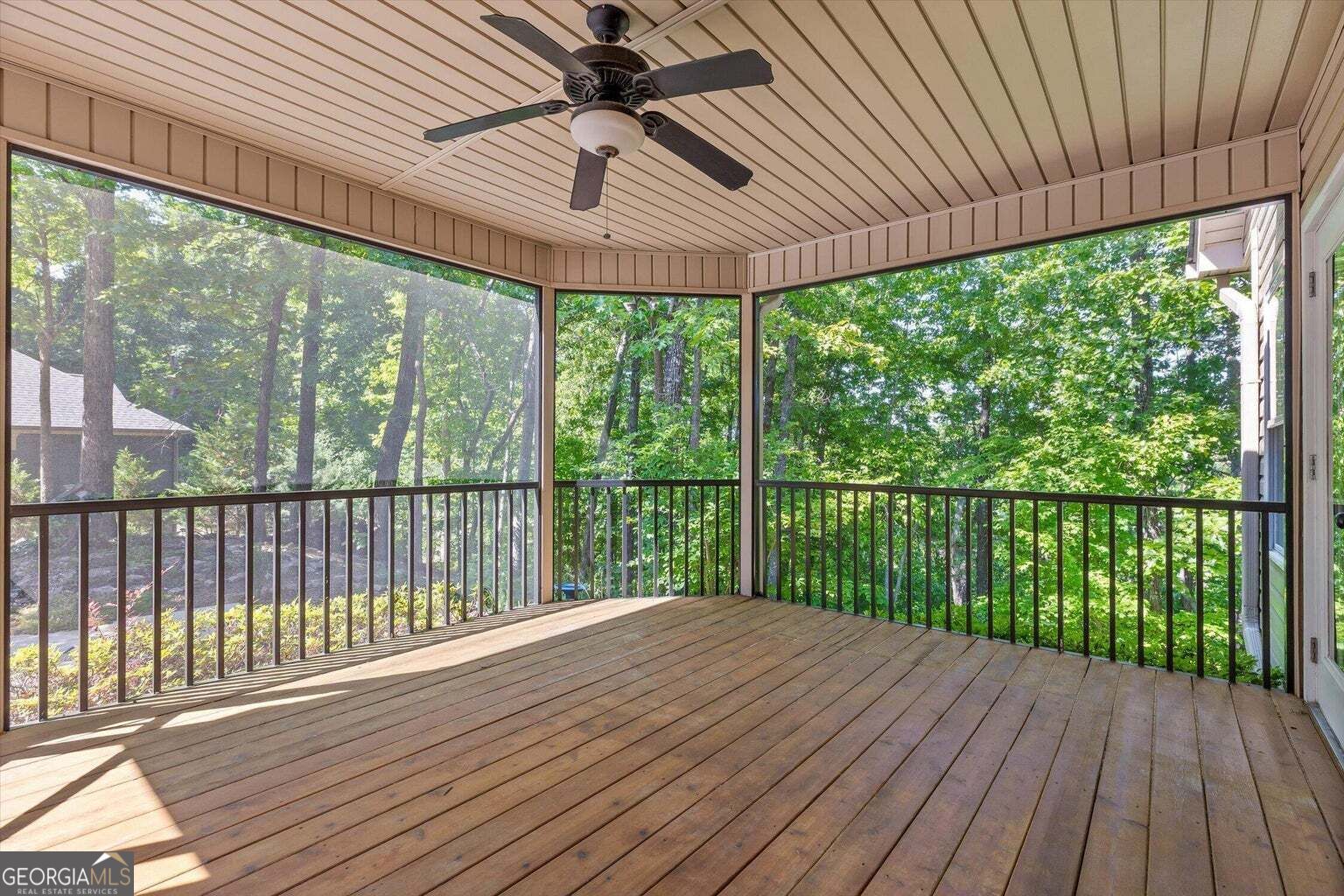 678 Cherokee Lake Drive Property Photo 38