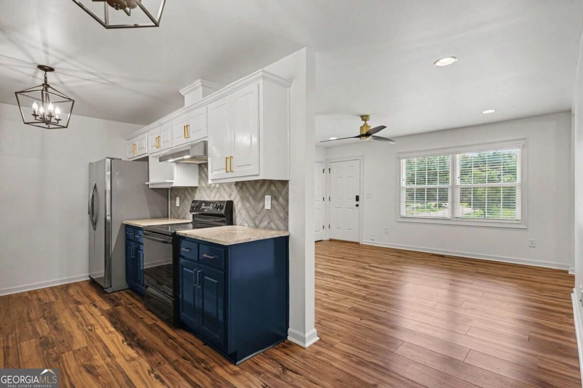 312 W Downing Court Property Photo 5