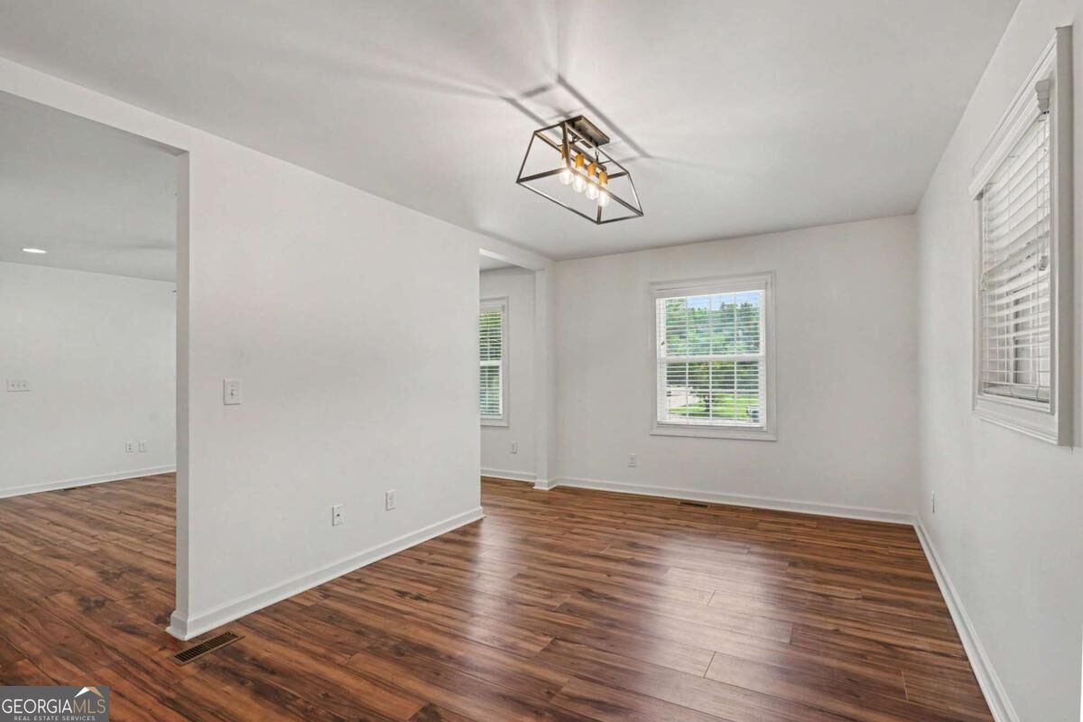312 W Downing Court Property Photo 6