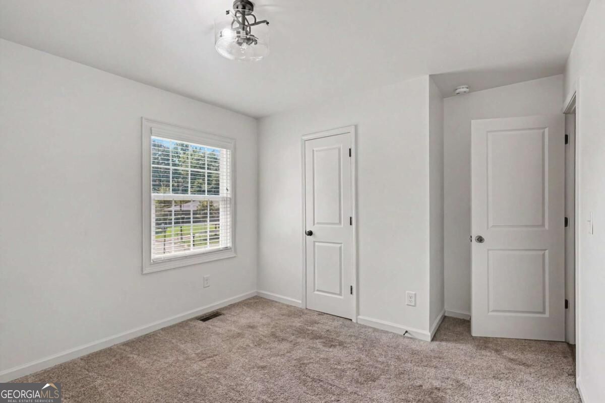 312 W Downing Court Property Photo 17