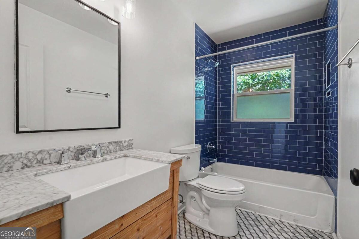 312 W Downing Court Property Photo 19