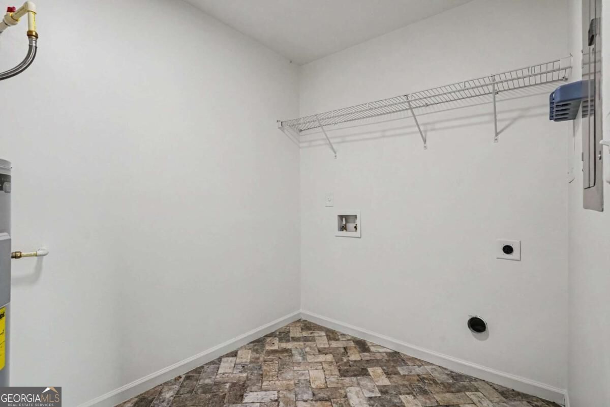 312 W Downing Court Property Photo 22