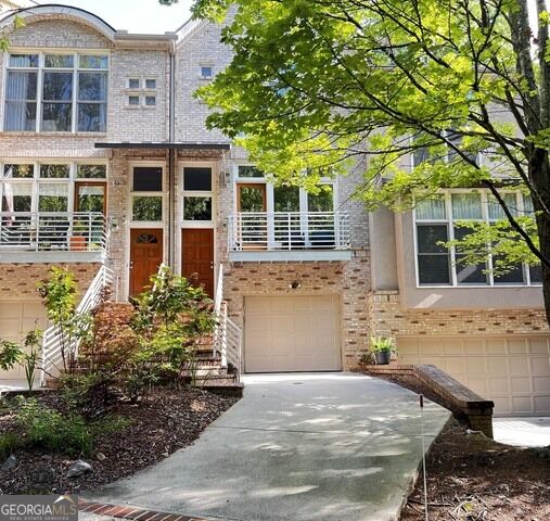 1286 Fernwood Circle NE Property Photo 1