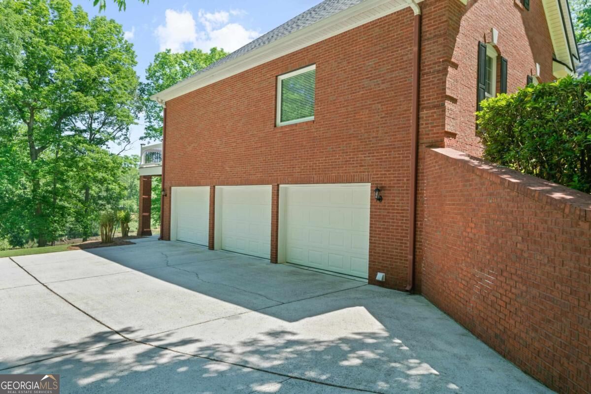 103 Water Ridge Drive Property Photo 5