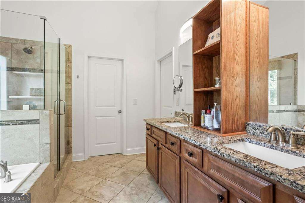 183 Lullwater Lane Property Photo 21
