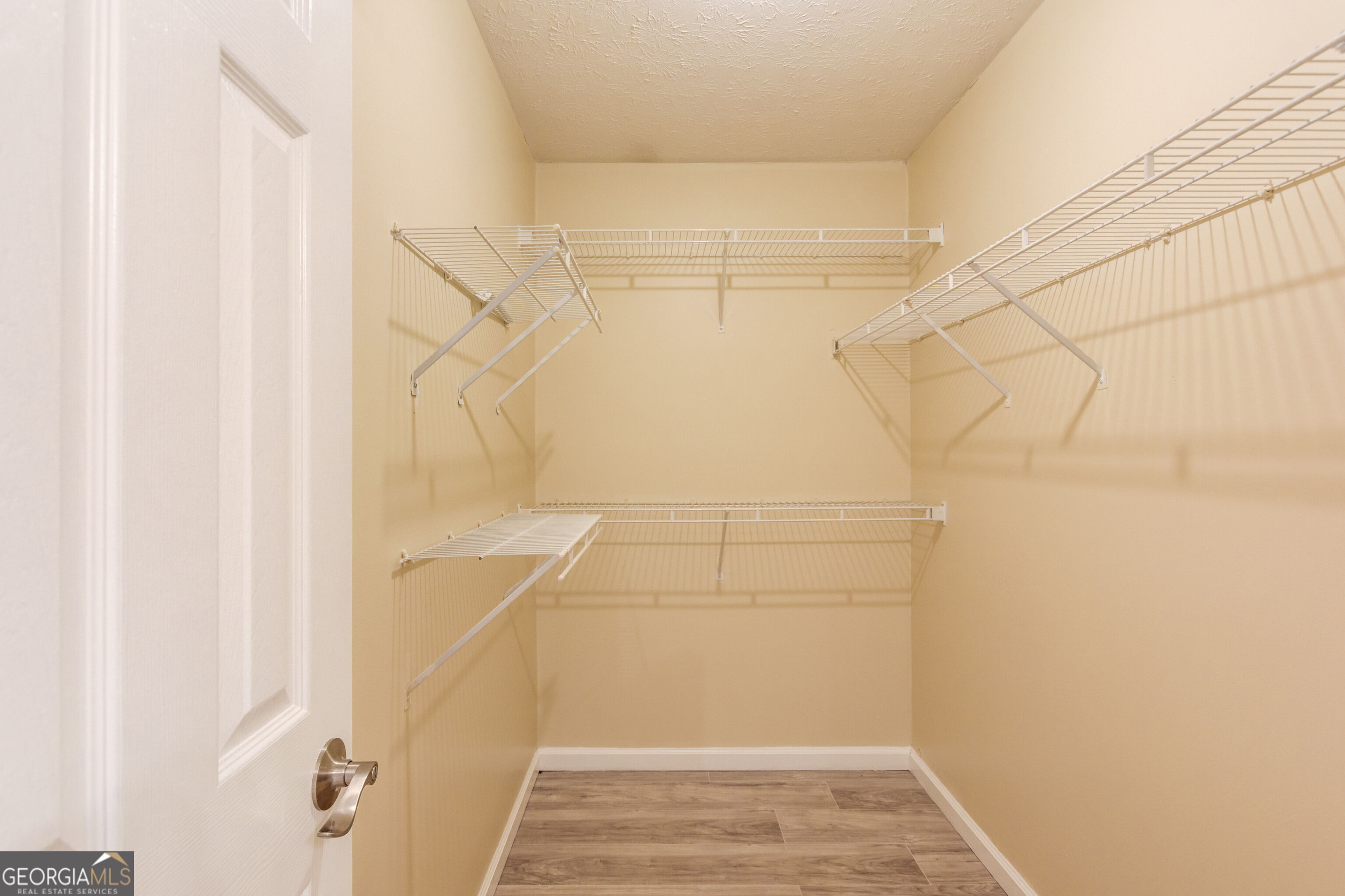 525 Clearwater Place Property Photo 18