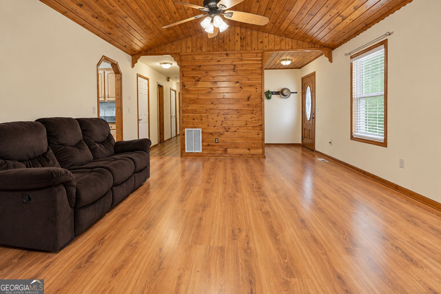 81 Peeples Street Property Photo 6