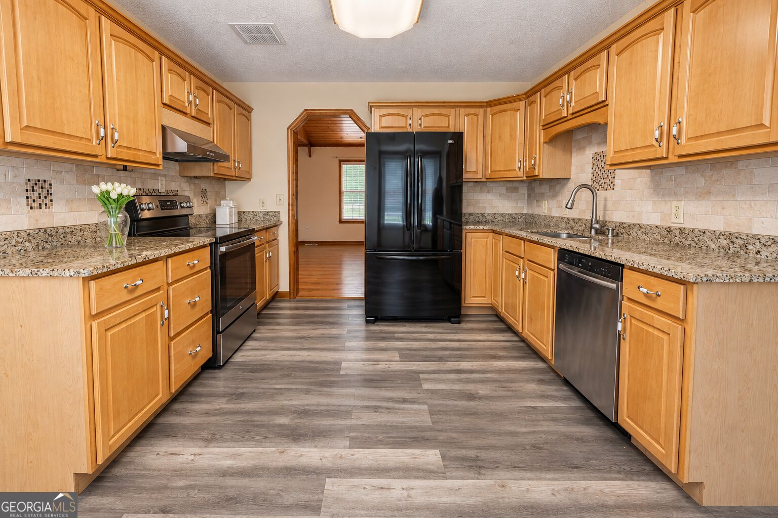 81 Peeples Street Property Photo 16