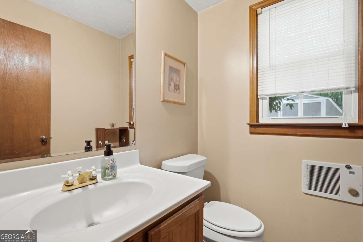 2488 Forestdale Drive Property Photo 34