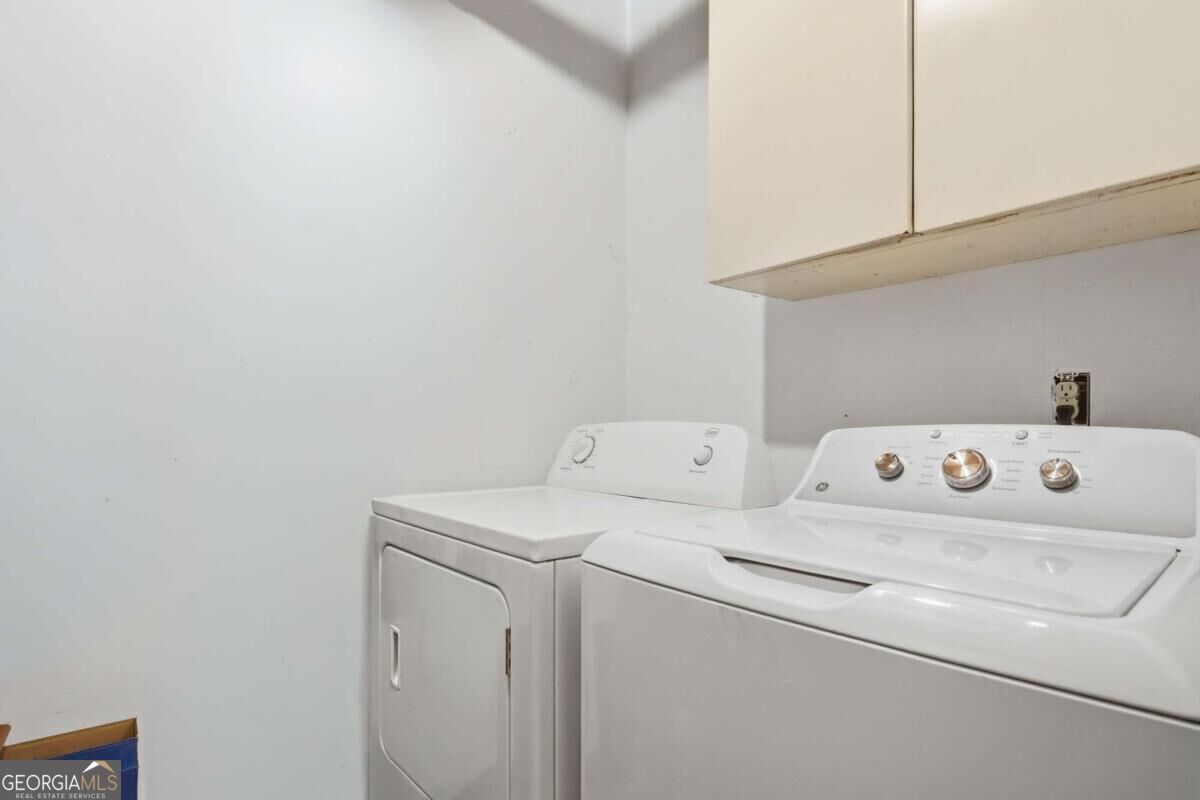2488 Forestdale Drive Property Photo 35