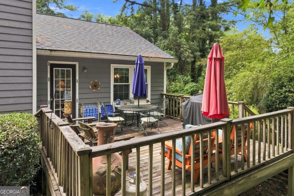 2488 Forestdale Drive Property Photo 37