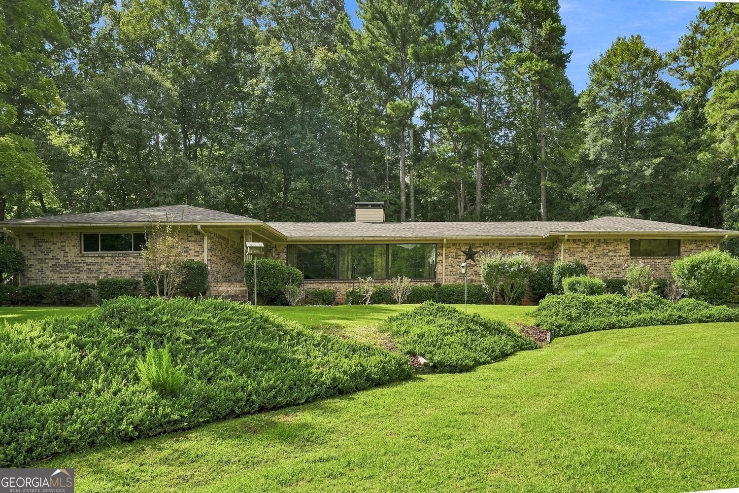 245 Plantation Road Property Photo 1